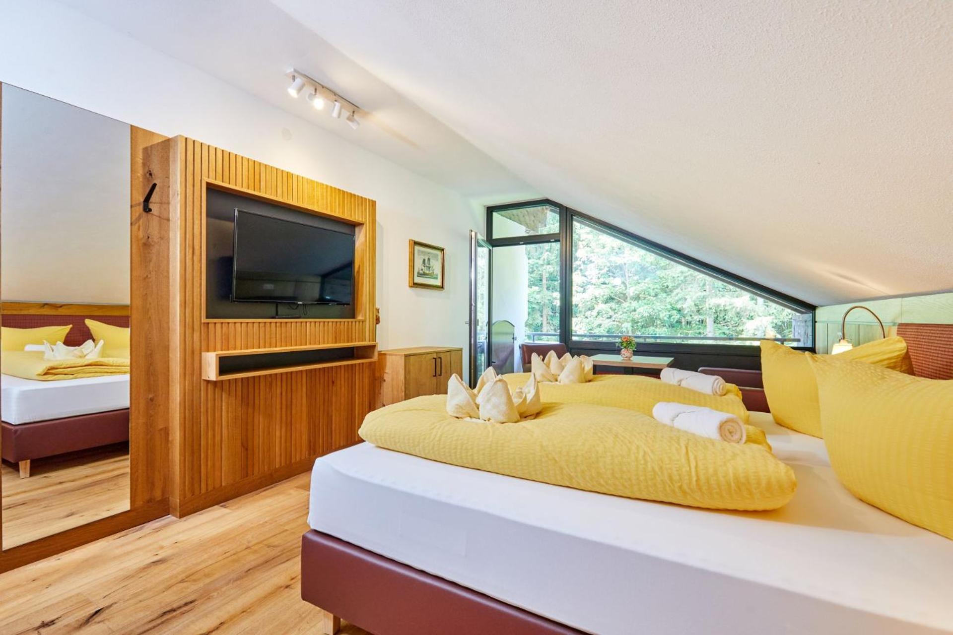 Appartement Loser Mit Indoorpool Und Sauna Bad Goisern Bagian luar foto